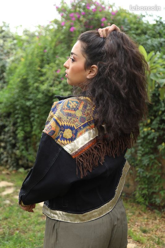Veste courte en jeans / le cadeau fait main parfaitđ (image 2)