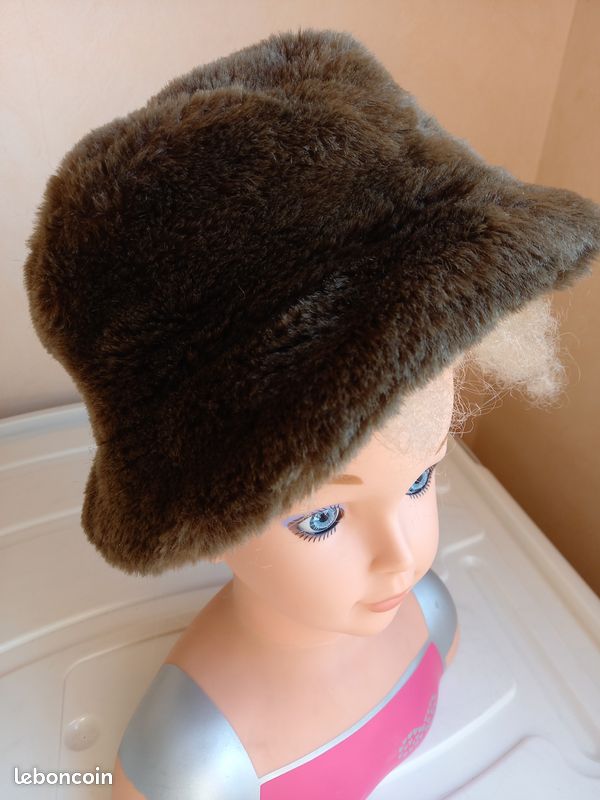 Chapeau toque fourrure (image 1)