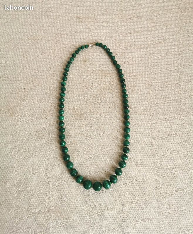 Collier De Perles De Malachite Ancien - 95 Grammes - Laiton Et Pierre - Occasion Bon état