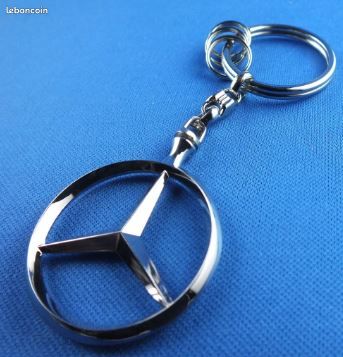 Porte-clé MERCEDES-BENZ pas cher (image 1)