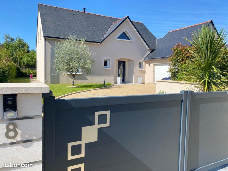 Maison 8 pièces 160 m² · à Brissac Loire Aubance · 160 m² · 445 000 €