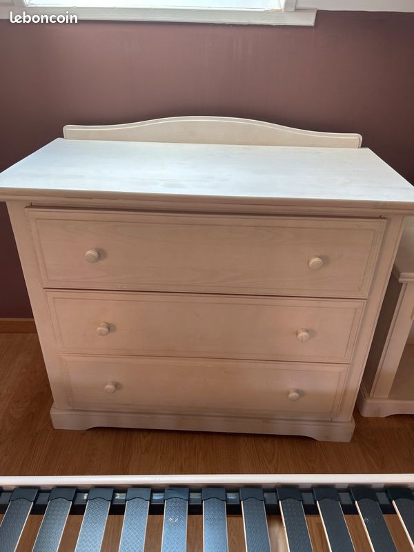 Lit + sommier + table de nuit + commode (image 3)