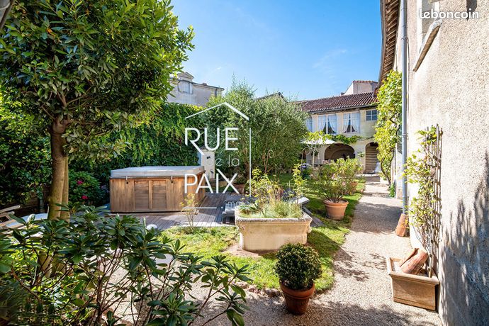 Propriété 9 pièces 264 m²