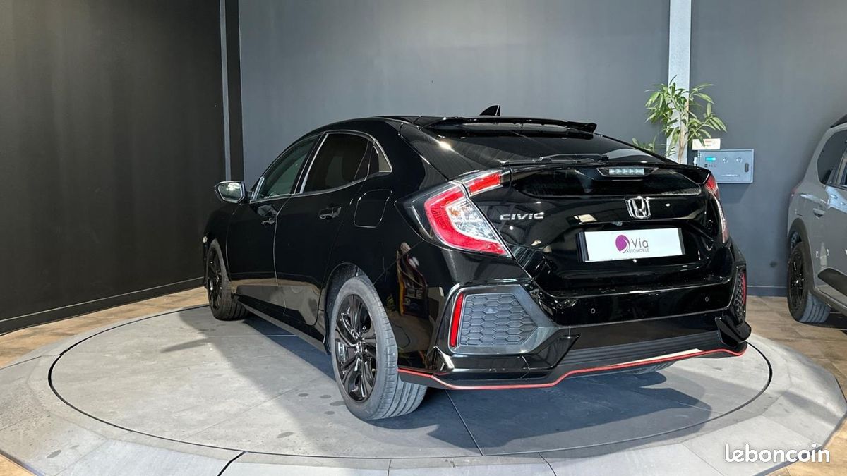 Honda Civic 2018 VTEC 126 Exclusive (image 8)