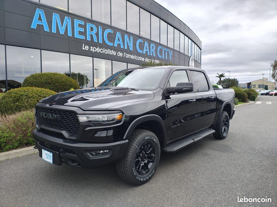 Dodge ram 1500 crew cab rebel (image 1)