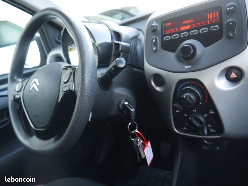 Citroen C1 VTI 69 FEEL / DISTRIBUTION A CHAINE (image 9)