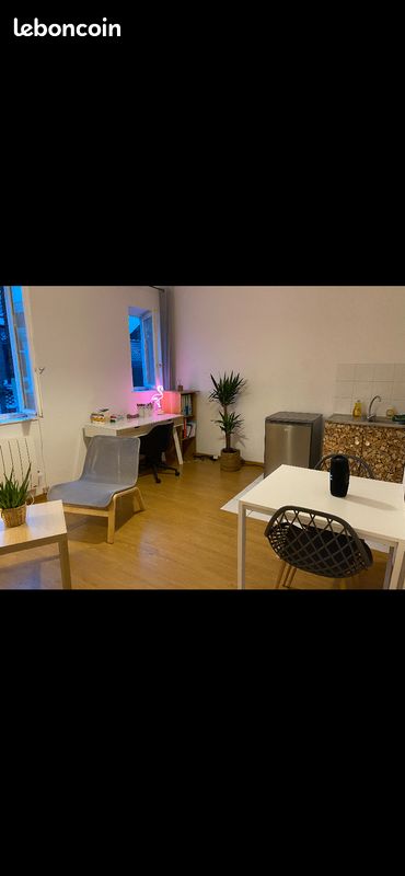 Table (image 1)