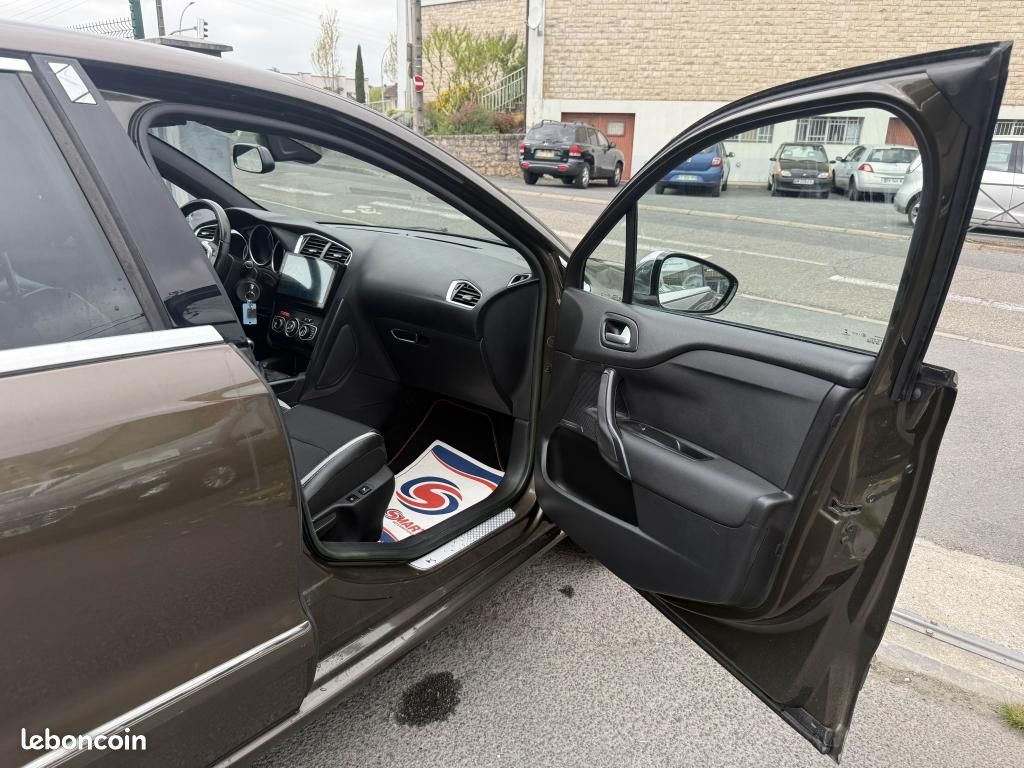 DS DS4 1.6 e-HDi FAP - 115 So Chic clim + Radar AR (image 30)