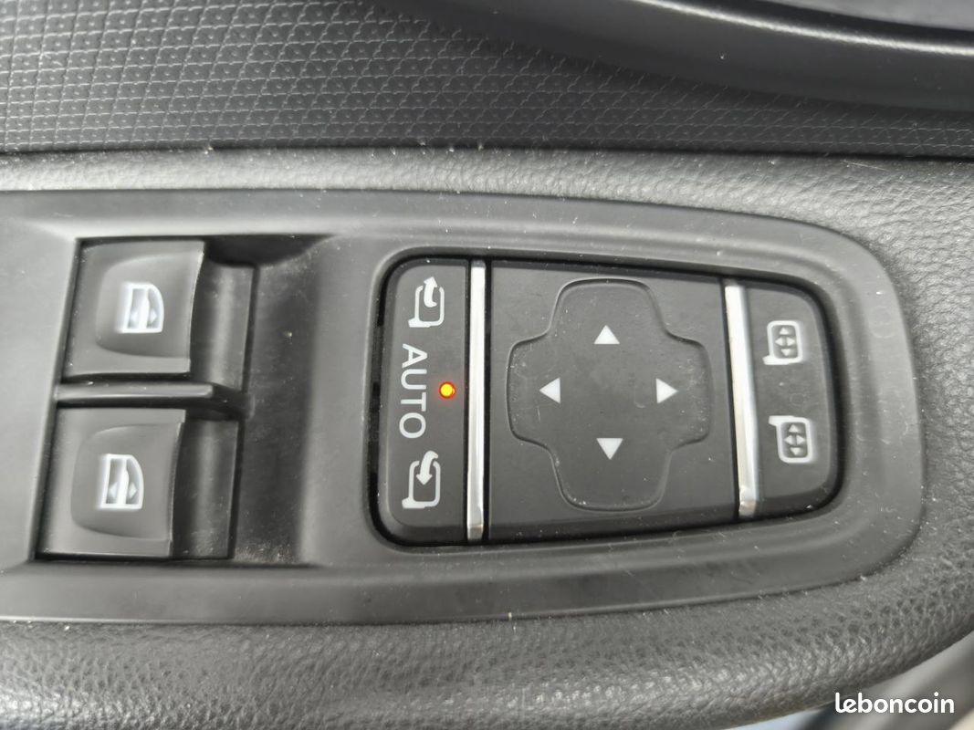 RENAULT CLIO 0.9 TCe 90 CH GENERATION PHASE 2 / RADAR DE RECUL / REGUL / LIMIT / BLUETOOTH / LED / GARANTIE (image 22)