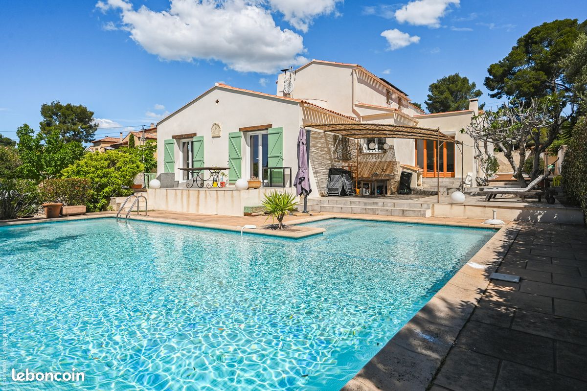 Maison 6 pièces 201 m² · à La Ciotat · 201 m² · 940 000 €