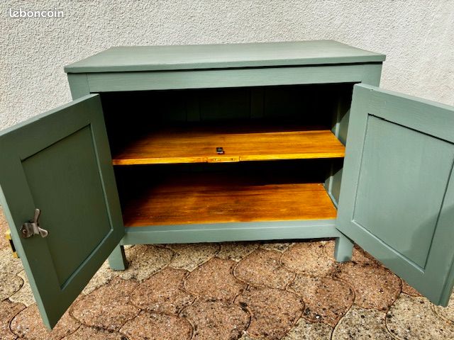 Petit meuble vert olivier refait a neuf (image 3)
