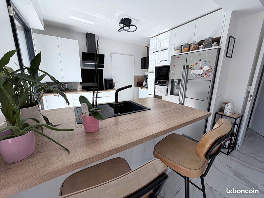 Maison 4 pièces 90 m² · à La Queue-en-Brie · 90 m² · 419 000 €