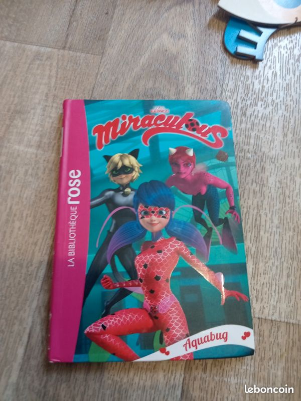 9 Livres miraculous (image 5)