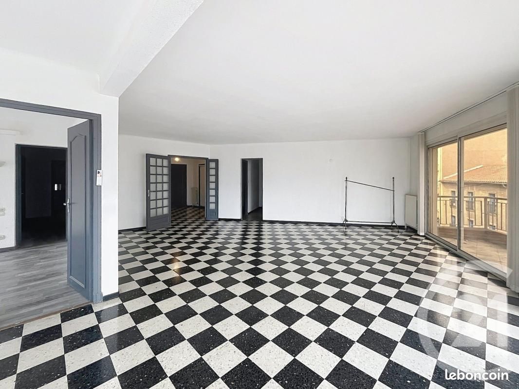 Appartement 6 pièces 144 m² · à Béziers · 144 m² · 210 000 €