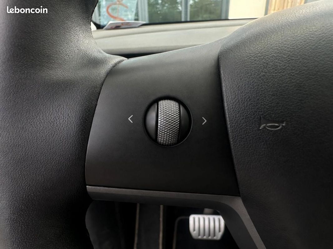 TESLA MODEL Y AWD Performance PH1 - GARANTIE CONSTRUCTEUR (image 37)