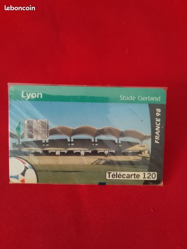 Stamp: Stade de la Beaujore - Nantes (São Tomé and Príncpe(FFA World