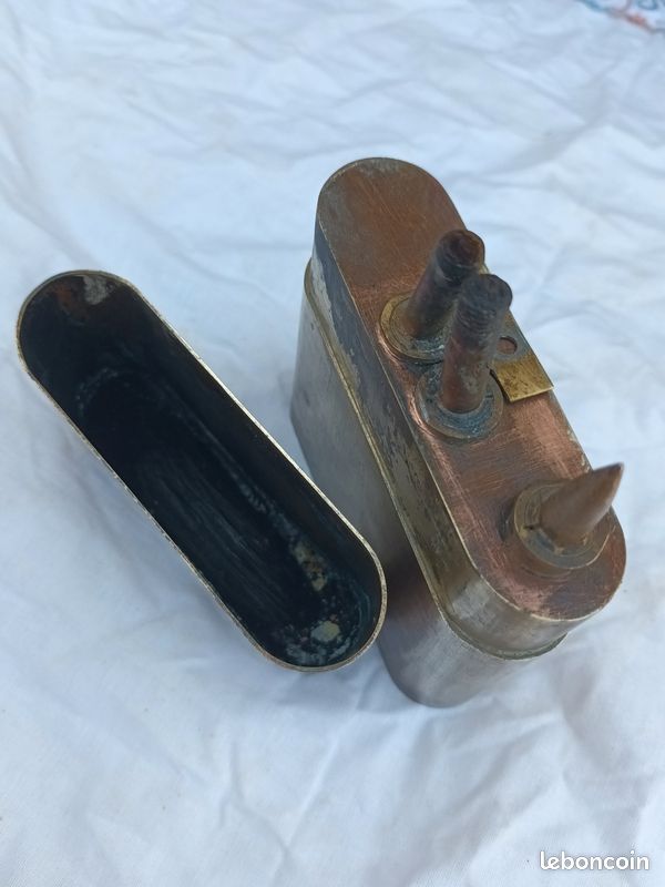 Ancien grand briquet travail de tranchée en laiton - DISPONIBLE (image 14)