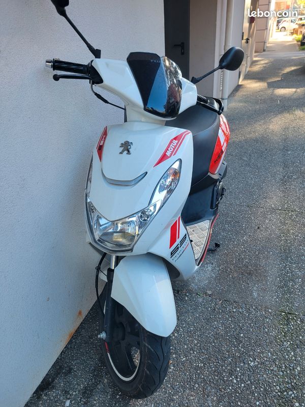 Scooter peugeot kisbee motul 50cc (image 2)