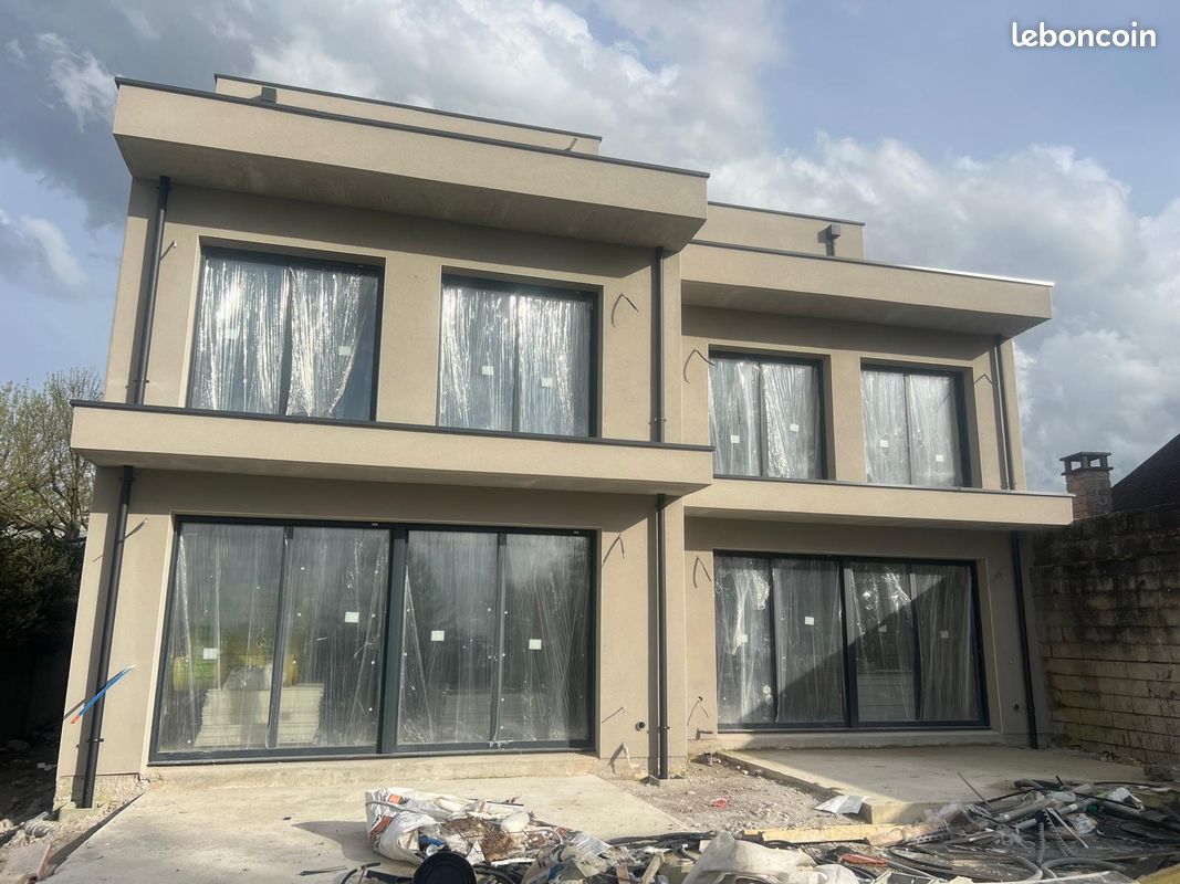 Maison 5 pièces 219 m² · à Villiers-sur-Marne · 219 m² · 850 000 €