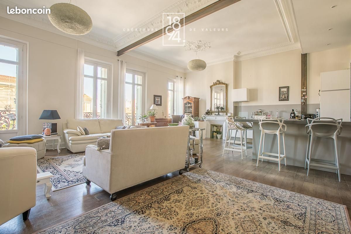 Appartement 6 pièces 264 m² · à Marseille · 264 m² · 790 000 €