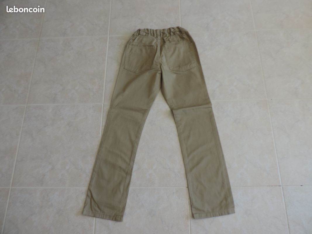 Pantalon neuf (image 2)