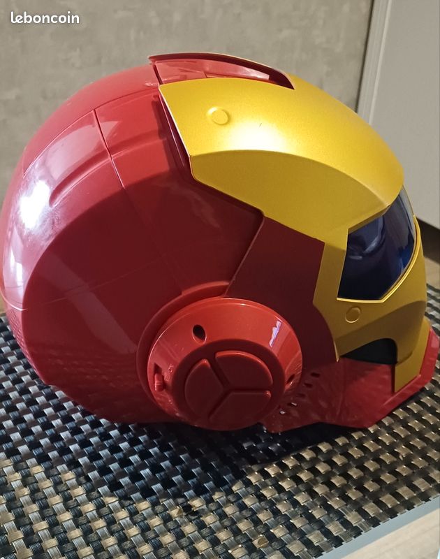 iron man hasbro helmet 2010 Avengers Marvel Legends Gear Life Size Prop Replica Endgame The Iron Man Helmet features three modes with exciting mission phrases 2010 Collectible Marvel IRON MAN