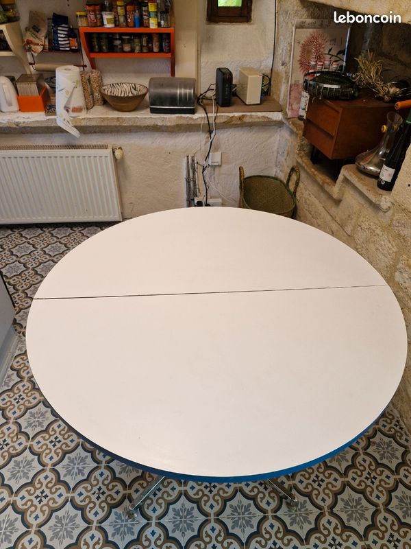 Table à rallonge escamotable en formica piètement métal (image 2)