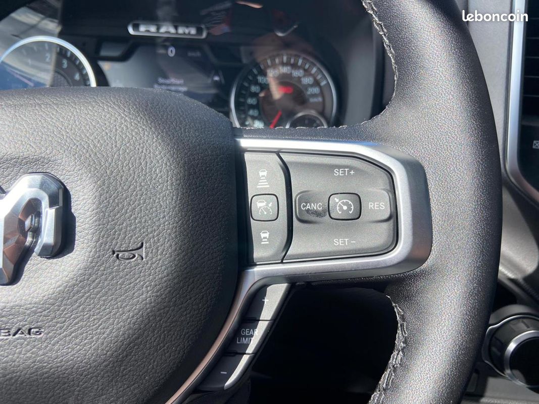 Dodge ram 1500 crew cab bighorn night edition (image 19)