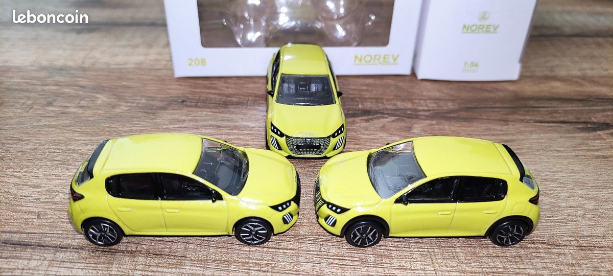 Peugeot 208 GT 2024 Jaune - NOREV 1/43 - Miniature Métal Neuve + Porte-Clés