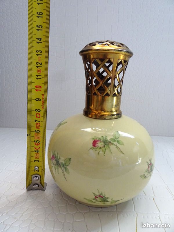 LAMPE BERGER ANCIENNE REVOL SI Calèche en porcelaine EUR 19,00
