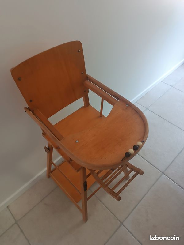 Chaise Haute bébé (image 1)