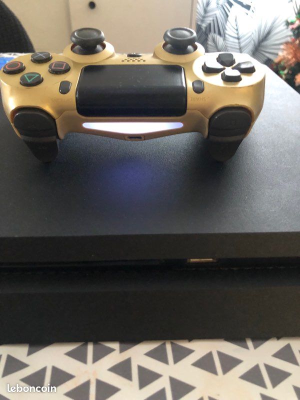 Ps4 slim 500go + GTA V (image 2)