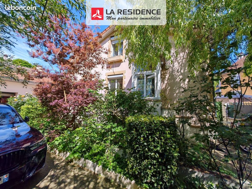 Maison 6 pièces 170 m² · à Saint-Denis · 170 m² · 375 000 €