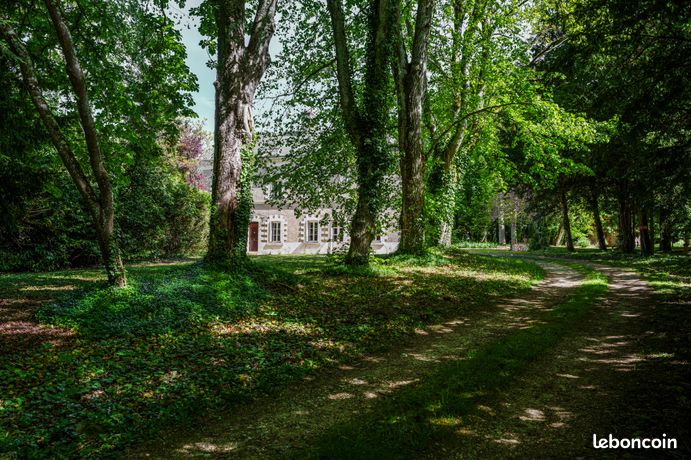 Propriété 10 pièces 371 m²