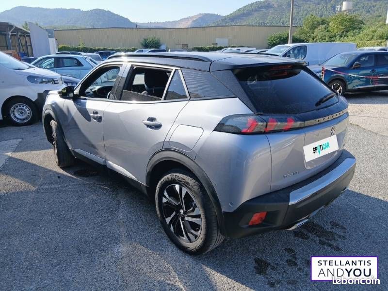 Peugeot 2008 PureTech 130 S&S EAT8 GT (image 5)