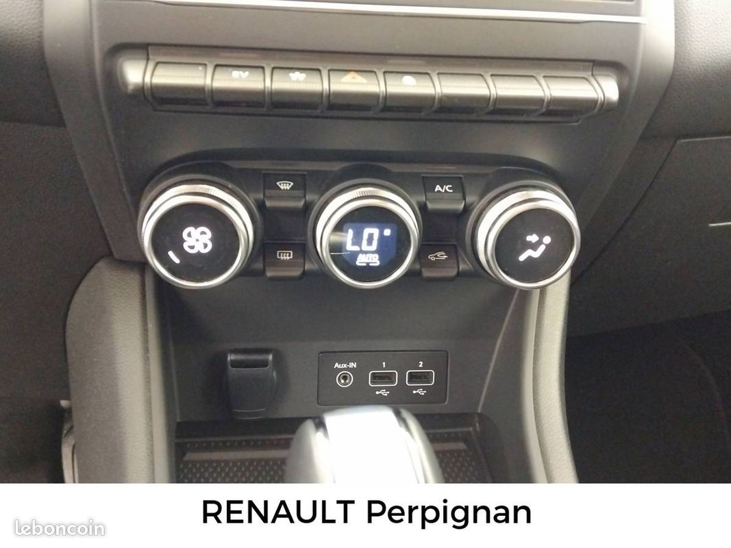 RENAULT Captur E-Tech 145 - 21 Intens (image 16)