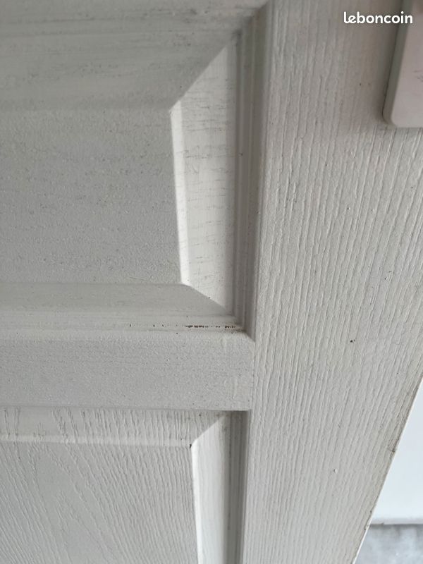 Porte intérieure blanche en bois à clef (image 3)