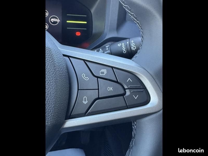 Dacia Duster 1.6 hybrid 140ch Journey (image 22)