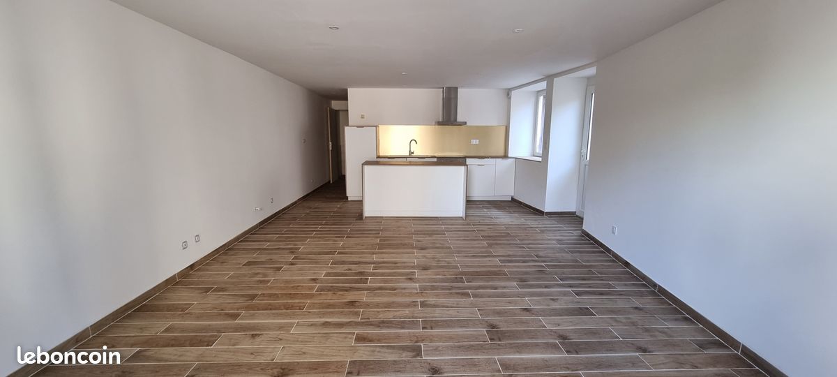Appartement 2 pièces 50 m² · à Fraisans · 50 m² · 595 €/mois