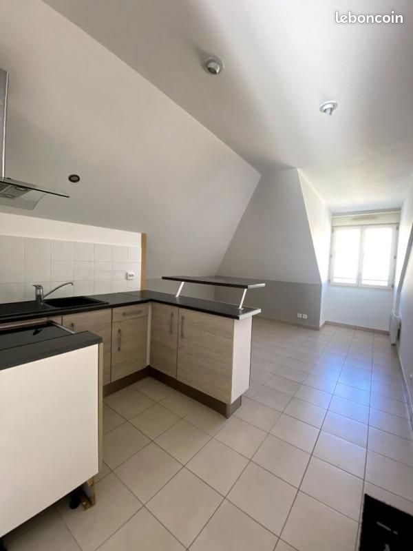 Appartement 1 pièce 27 m² · à Coulommiers · 27 m² · 690 €
