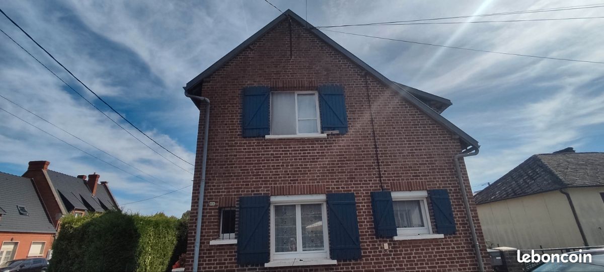 Maison 4 pièces 92 m² · à Hangest-sur-Somme · 92 m² · 84 000 €