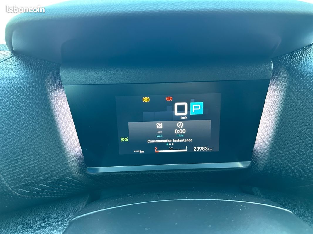 Citroen C4 X 1.2 PURETECH 130CH S&S MAX AUTOMATIQUE (image 6)