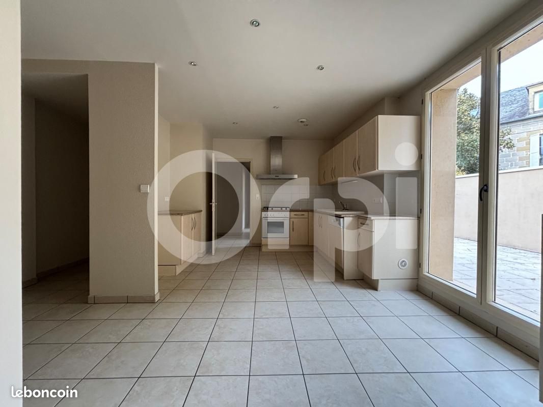 Appartement 3 pièces 126 m² · à Brive-la-Gaillarde · 126 m² · 800 €/mois