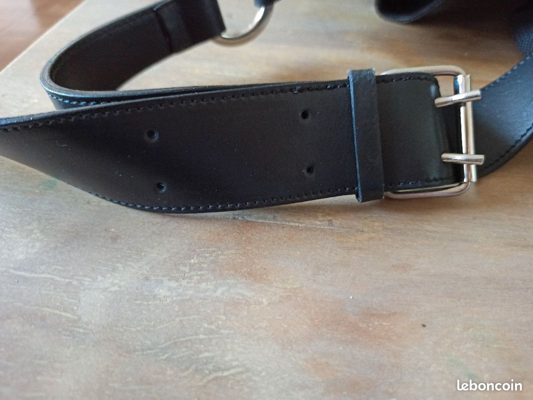 Sac forme bourse en cuir noir (image 3)