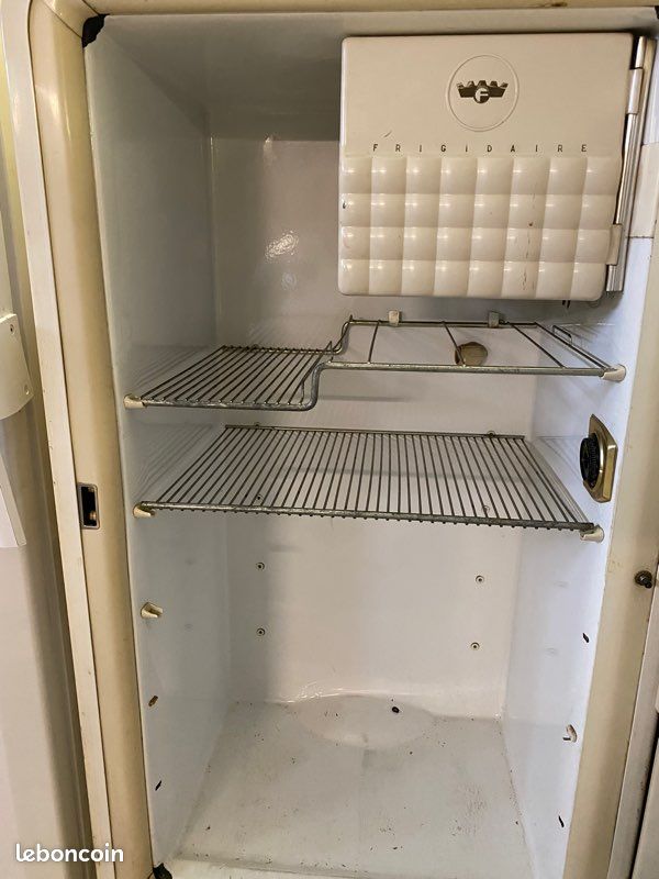 Ancien frigidaire (image 4)