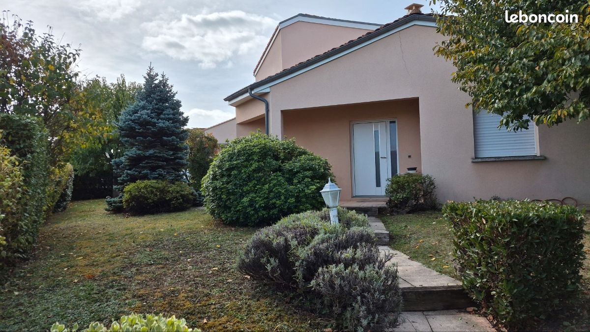 Maison 6 pièces 150 m² · à Romagnat · 150 m² · 450 000 €