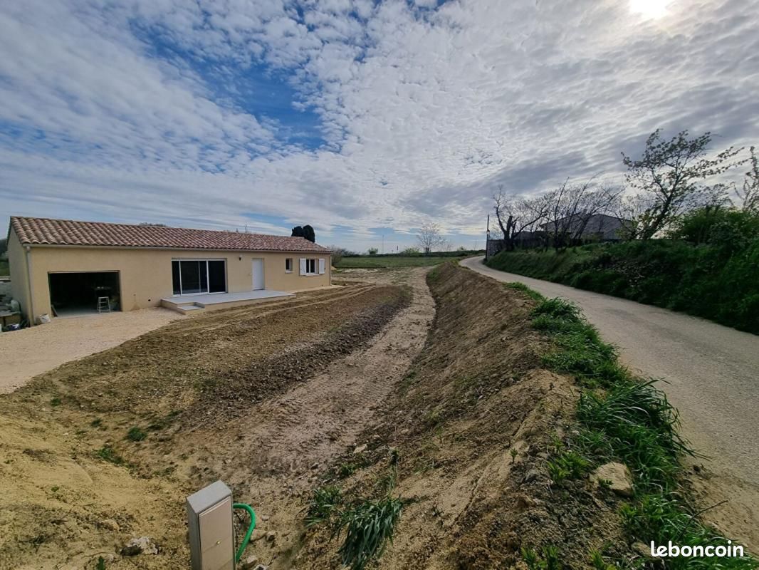 Maison 4 pièces 110 m² · à Salazac · 110 m² · 970 €/mois