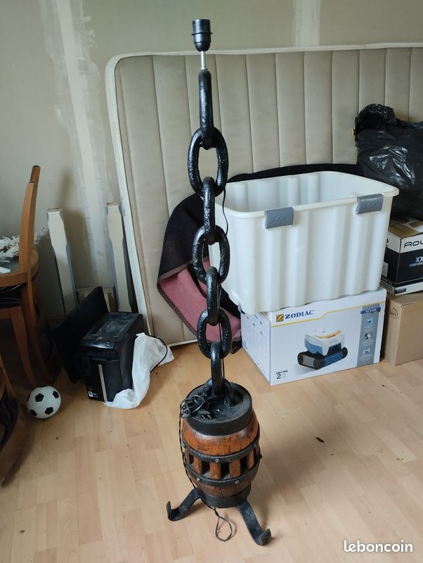 Lampe sur pied (image 3)
