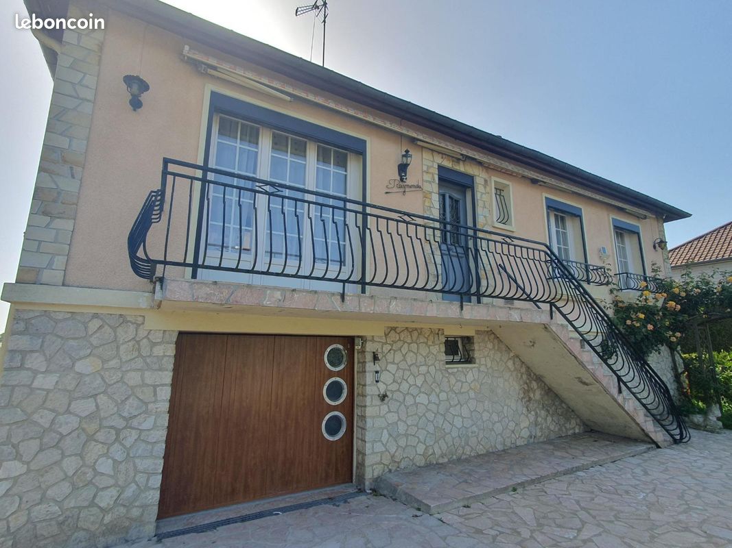 Maison 7 pièces 178 m² · à Cherré-au · 178 m² · 163 800 €