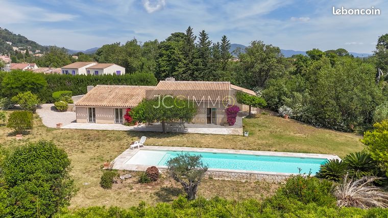 Propriété 4 pièces 177 m²